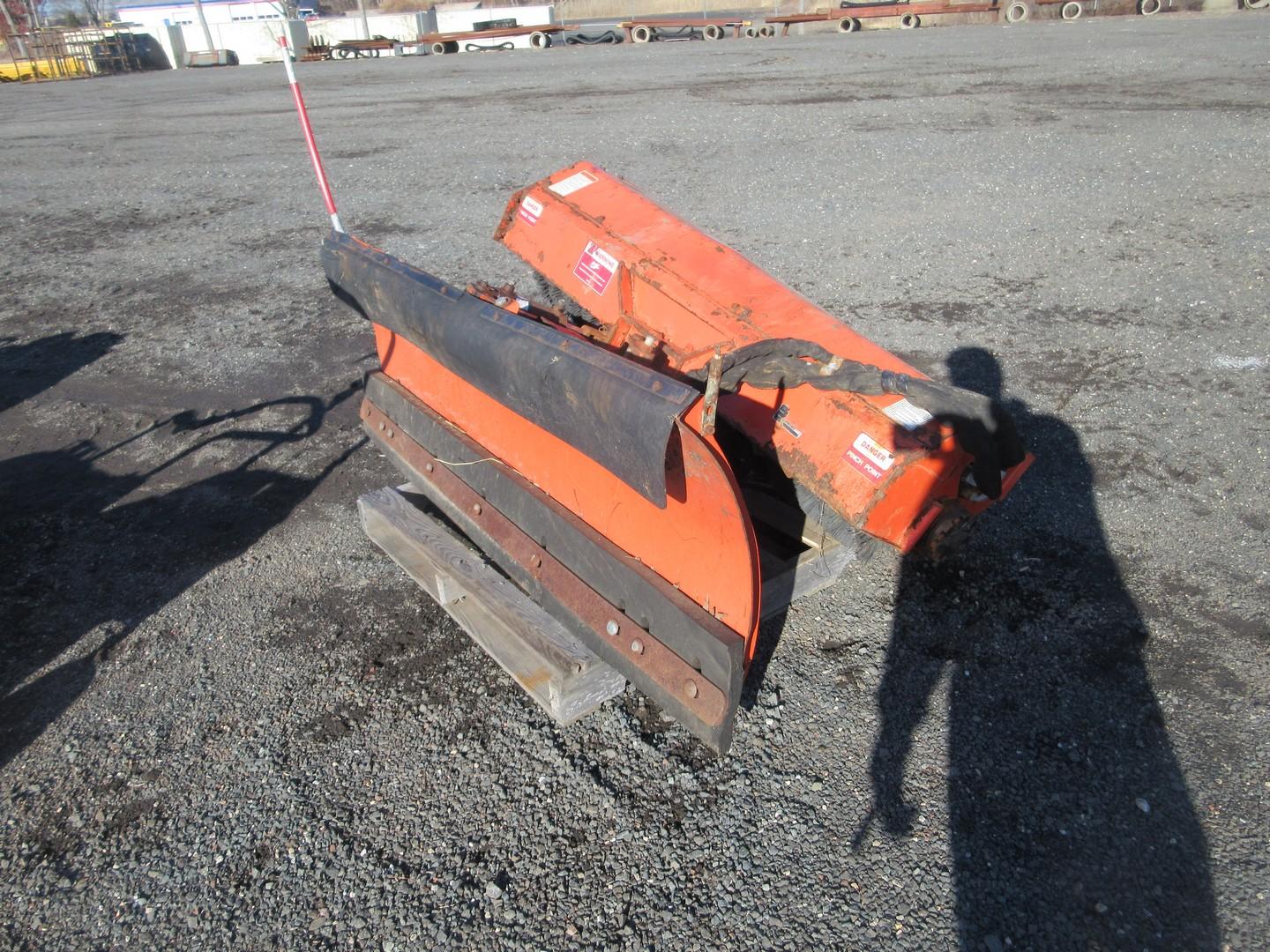 KUBOTA V5290 72" SNOW PLOW,
