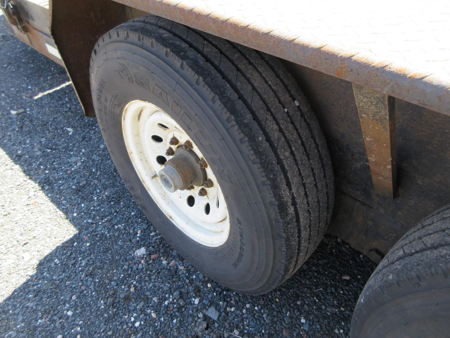 2005 CAM 19' T/A TILT DECK TRAILER