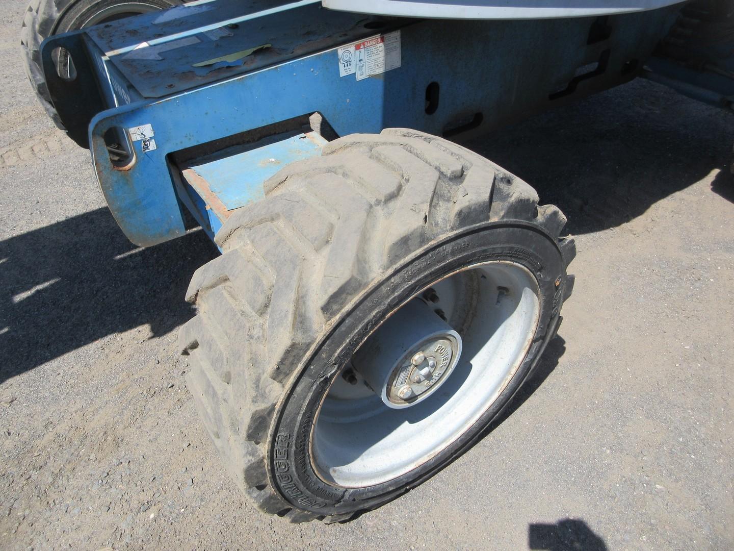 2014 GENIE Z-45/25J BOOM LIFT