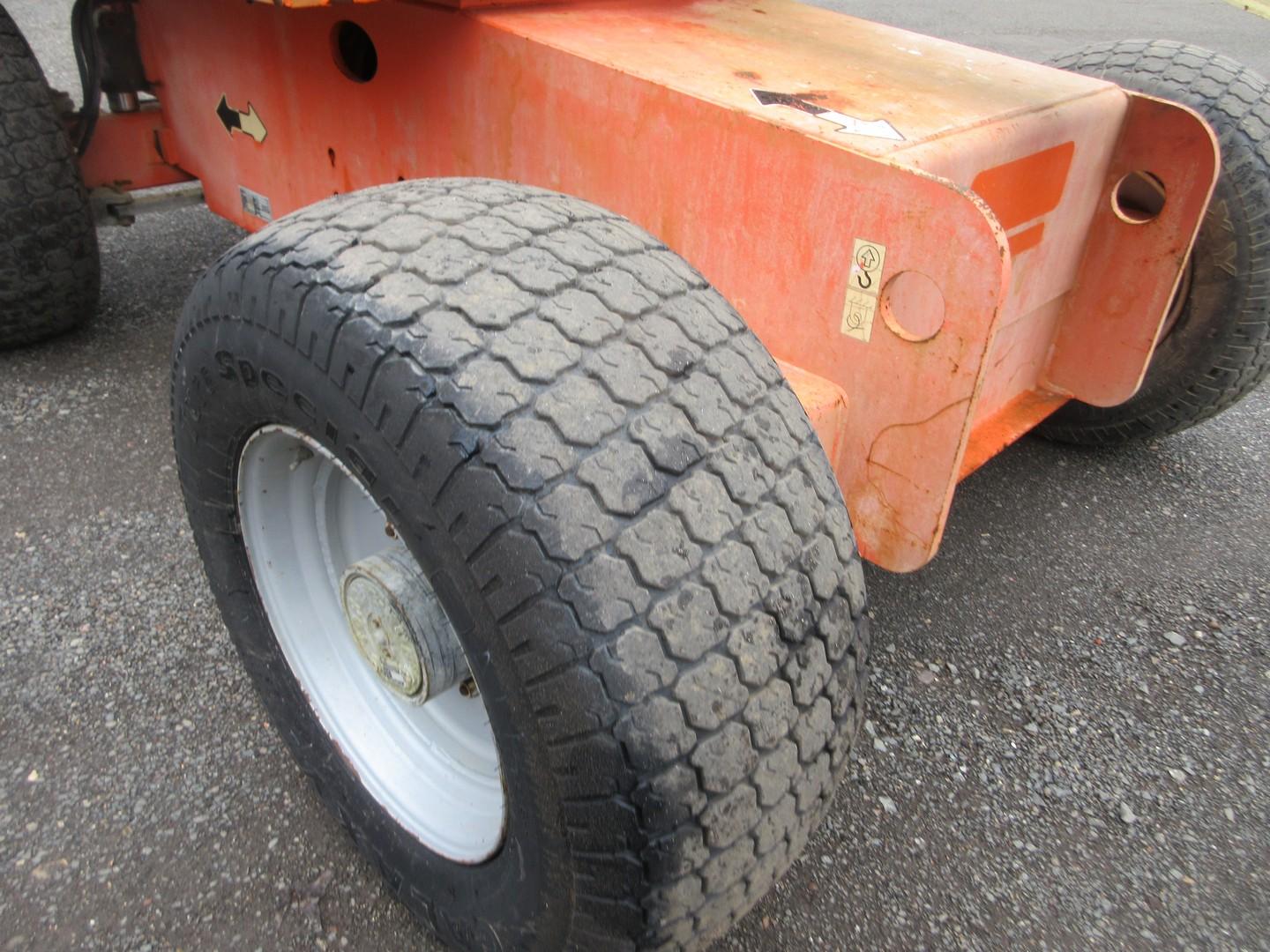 2015 JLG 600S BOOM LIFT