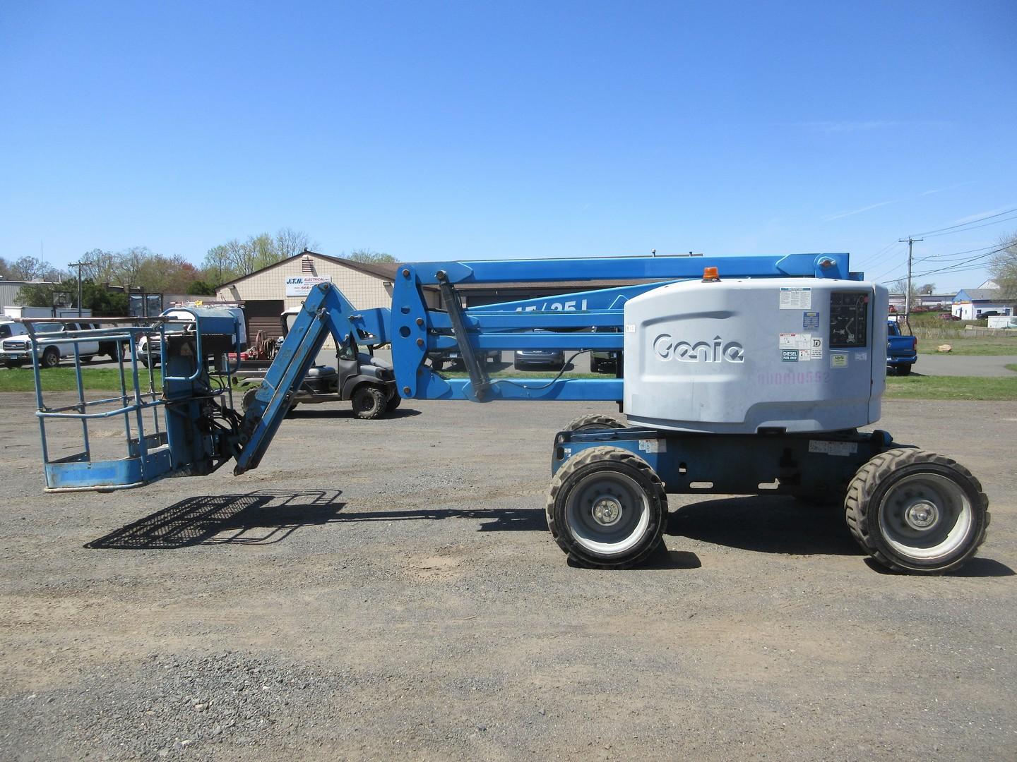 2014 GENIE Z-45/25J BOOM LIFT