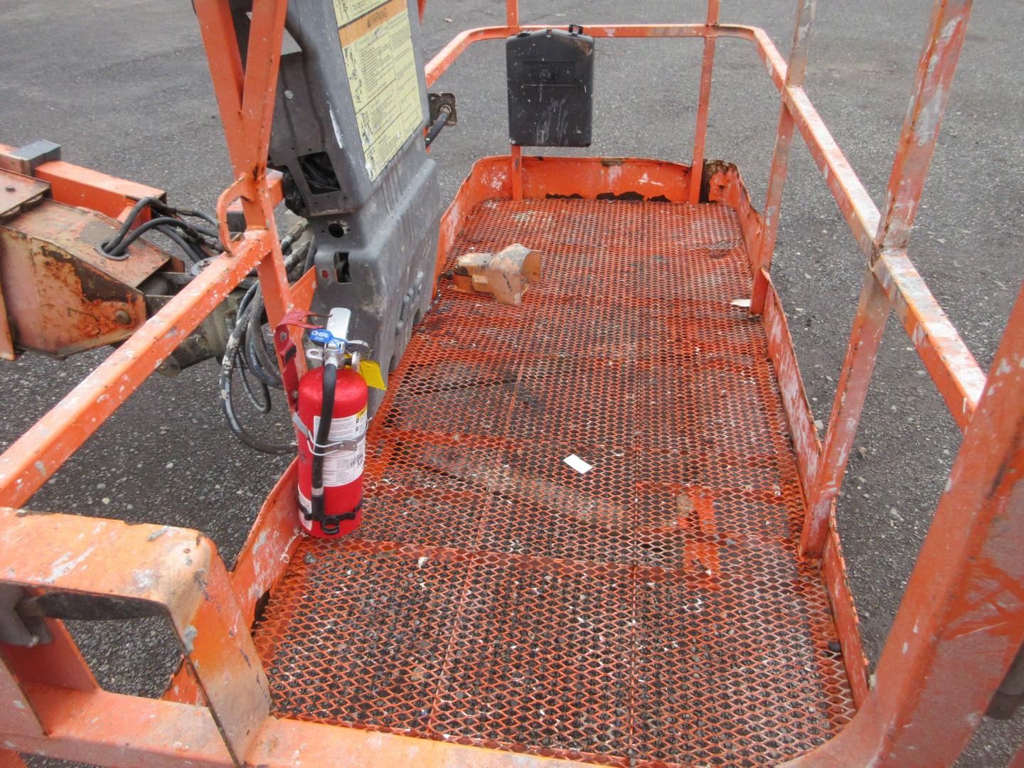 2015 JLG 600S BOOM LIFT