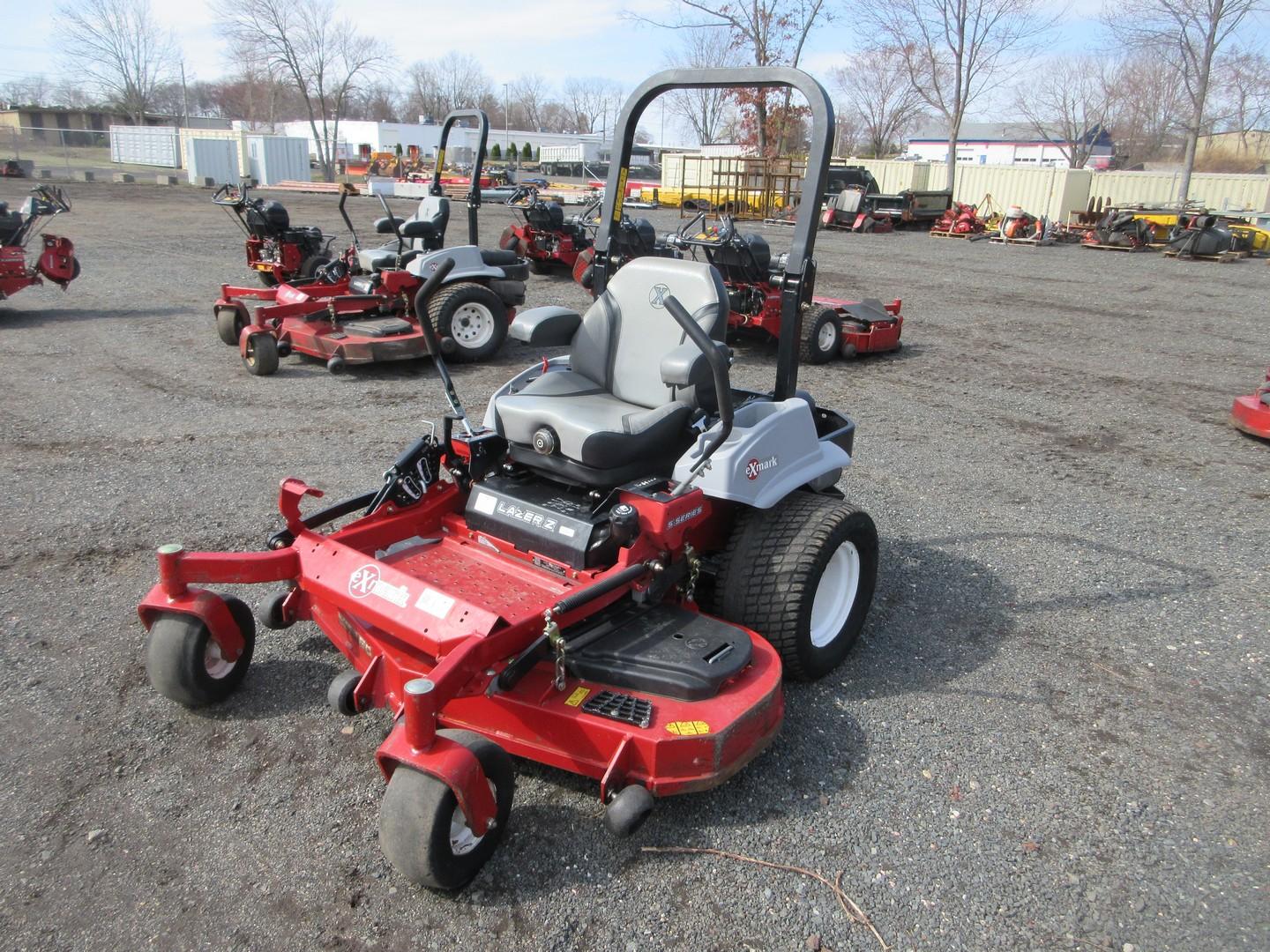 EXMARK LAZER Z ZERO TURN MOWER