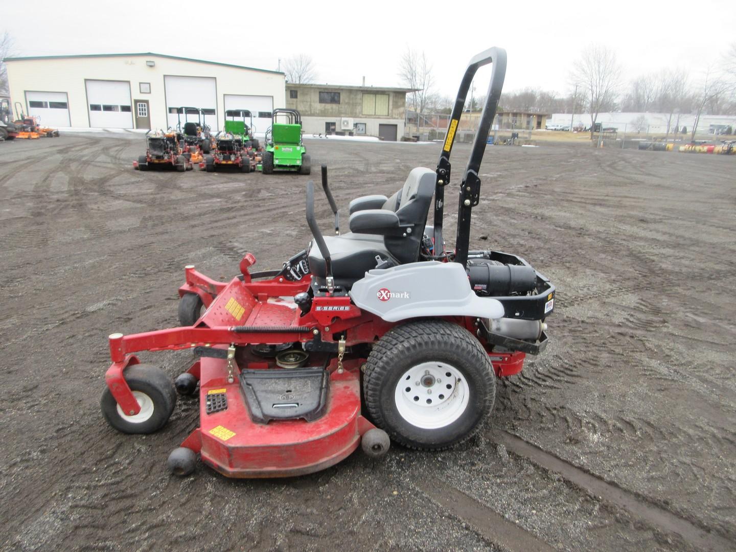 EXMARK LAZER Z ZERO TURN MOWER