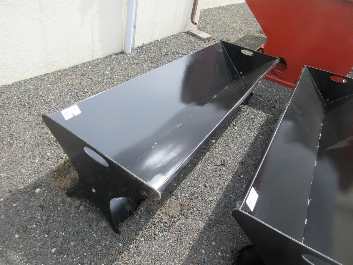 STEEL CATTLE FEEDER