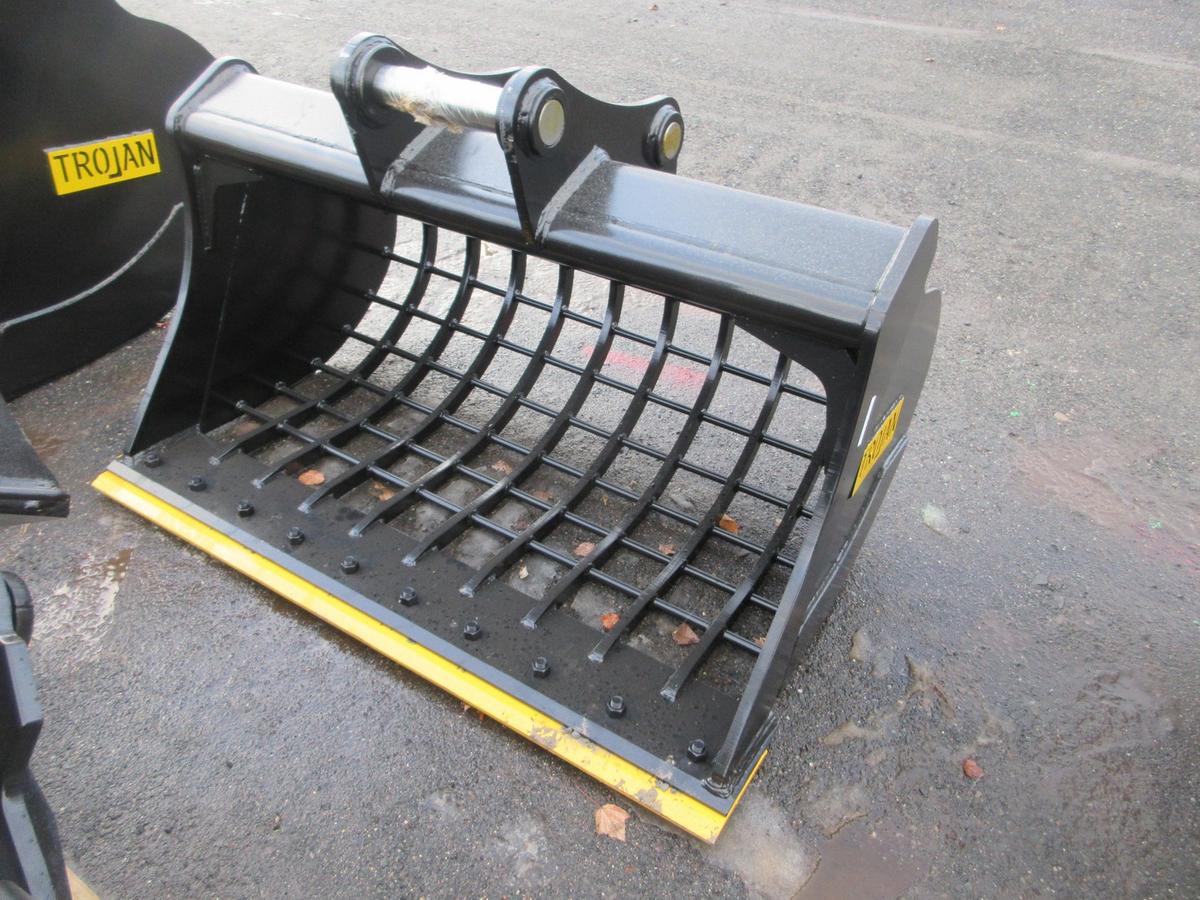 TROJAN 60" SKELETON BUCKET WITH BOCE