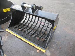 TROJAN 60" SKELETON BUCKET WITH BOCE