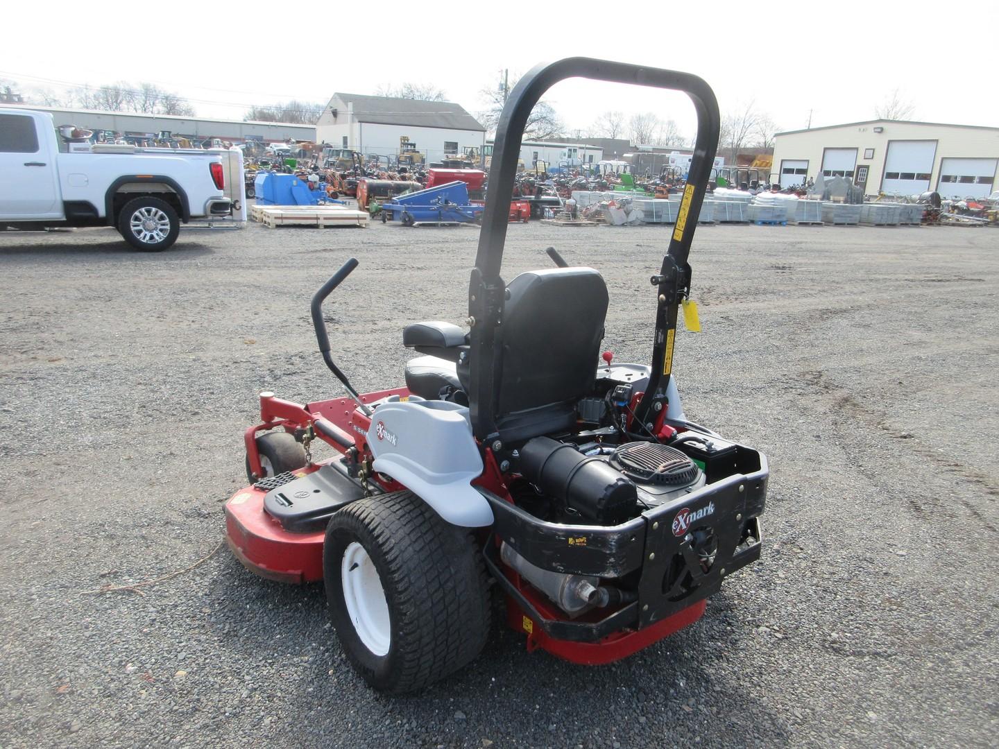 EXMARK LAZER Z ZERO TURN MOWER