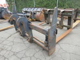 CATERPILLAR 68" FORKS