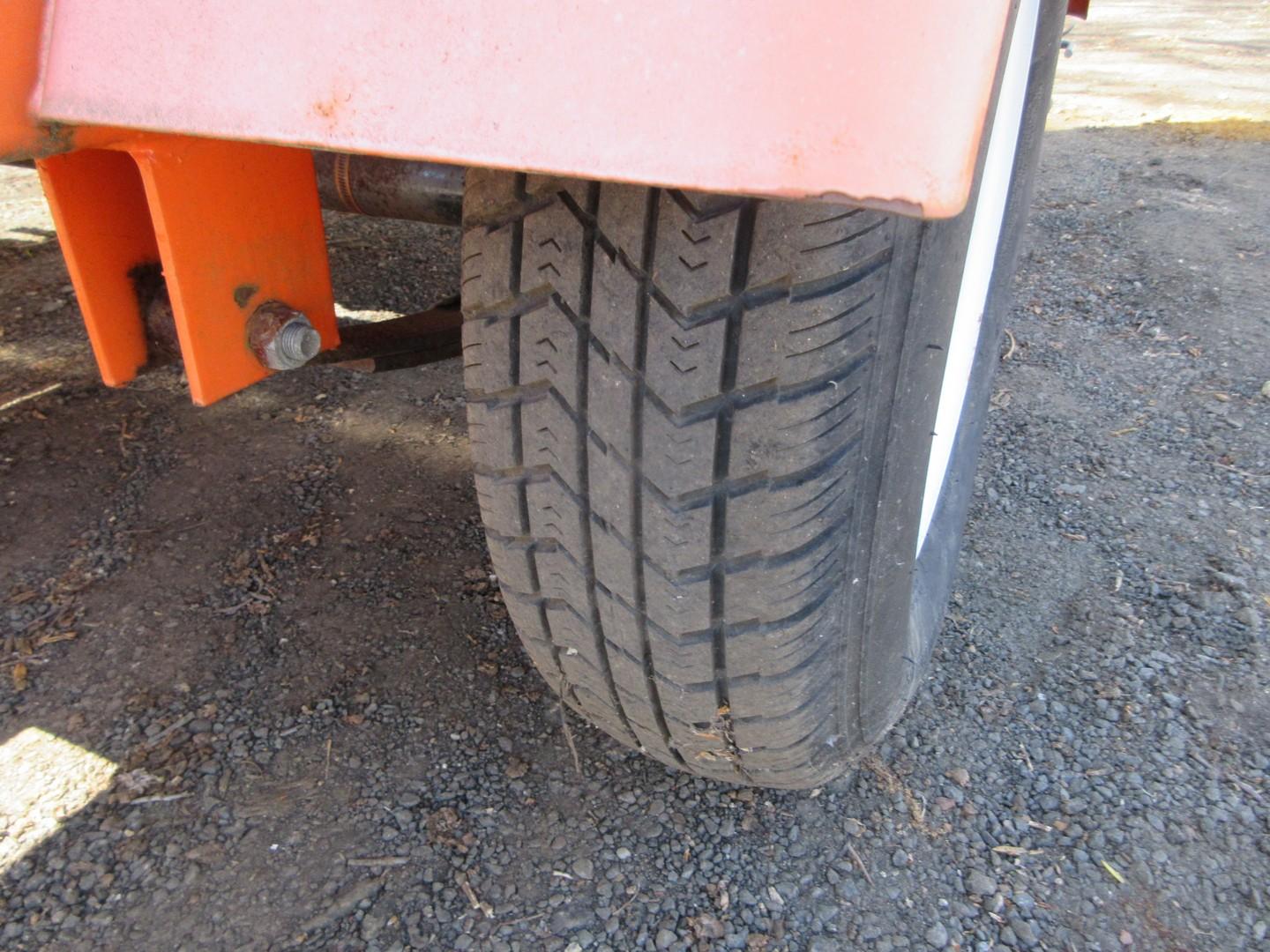 2012 AMERICAN SIGNAL TOW BEHIND MESSAGE BOARD