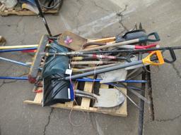 QUANTITY OF ASSORTED HAND TOOLS