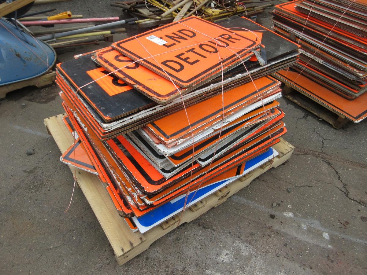 QUANTITY OF ASSORTED ROAD SIGNS