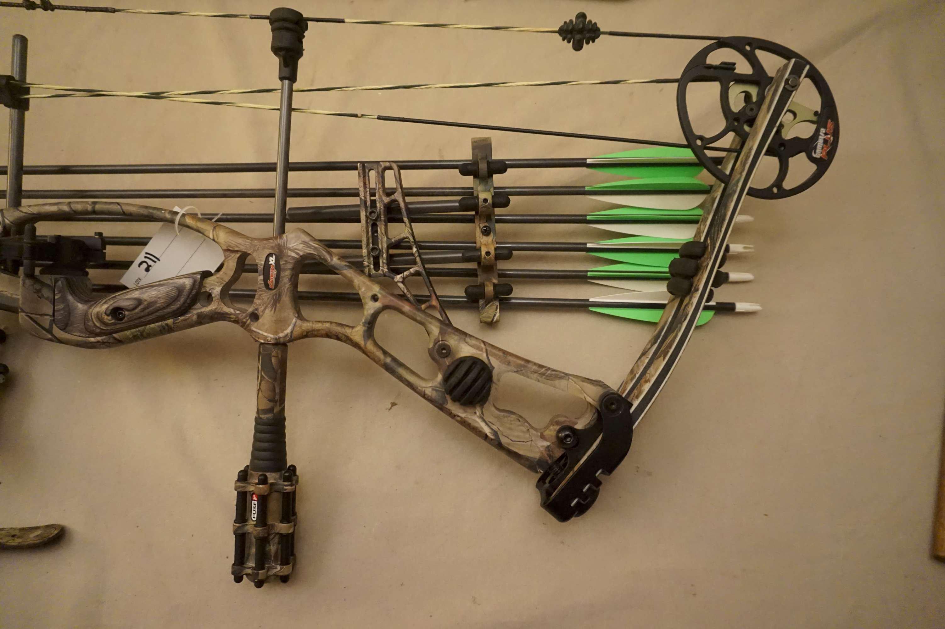 Hoyt Katera XL 5-Layer Lamination Compound Bow