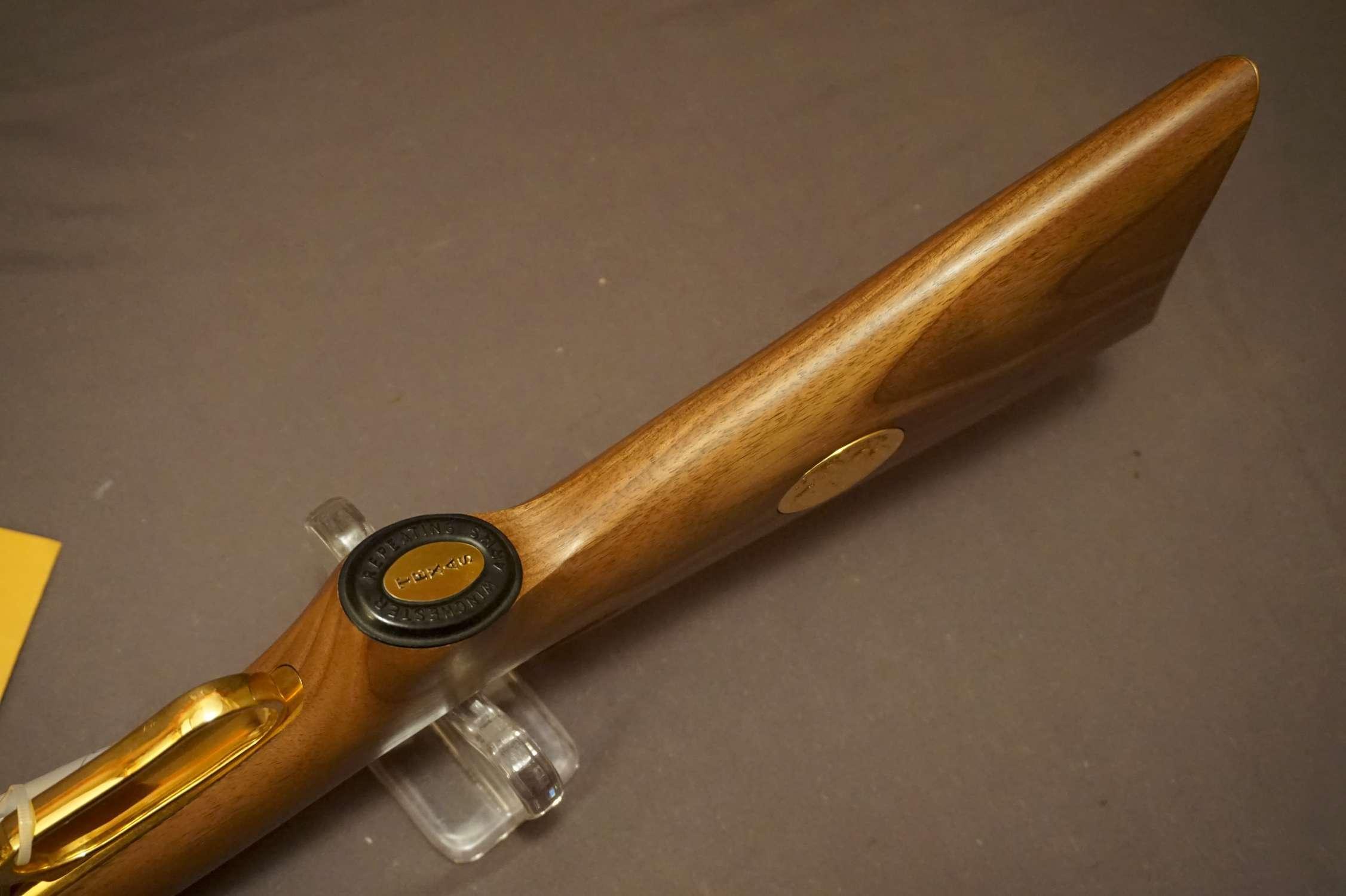 Winchester M. 94 .30-30 Under Six Flags Commemorative L/A Rifle