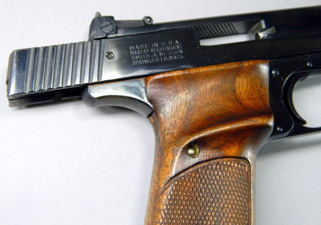 Smith & Wesson Model 41 .22 Caliber Semi-auto Pistol with Muzzle Compensator