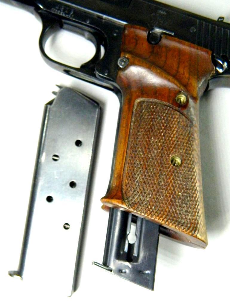 Smith & Wesson Model 41 .22 Caliber Semi-auto Pistol with Muzzle Compensator