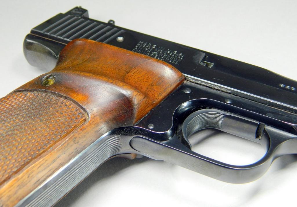 Smith & Wesson Model 41 .22 Caliber Semi-auto Pistol with Muzzle Compensator
