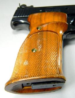 Smith & Wesson Model 41 .22 Caliber Semi-auto Pistol