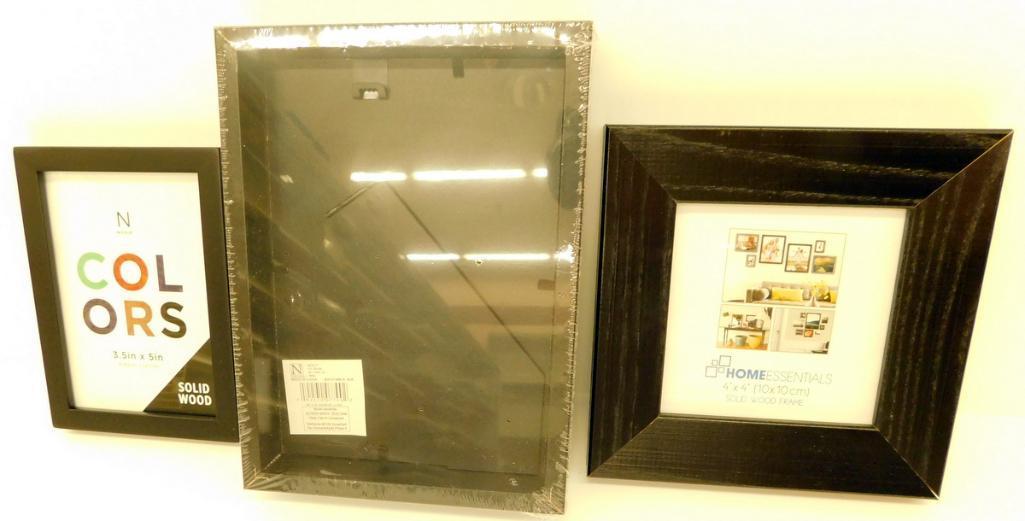 Picture Frames in Assorted Sizes and Colors, Wooden, Dozens of Units