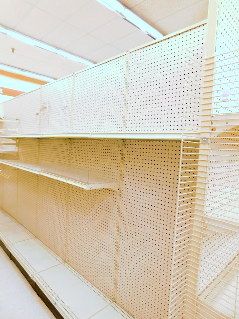 Gondola Shelving: Aisle Unit, 22'6" Long, 10 Bases, 51 Shelves