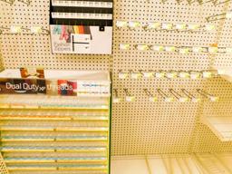 Gondola Shelving: Aisle Unit, 23'8" Long, 10 Bases, 17 Wire Displays, 67 Cones, 32 Shelves