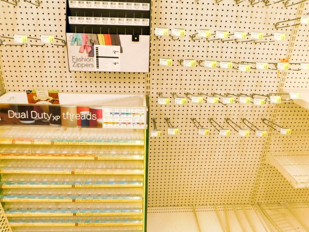 Gondola Shelving: Aisle Unit, 23'8" Long, 10 Bases, 17 Wire Displays, 67 Cones, 32 Shelves
