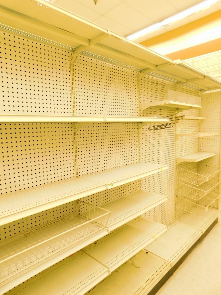 Gondola Shelving: Aisle Unit, 23'8" Long, 10 Bases, 17 Wire Displays, 67 Cones, 32 Shelves