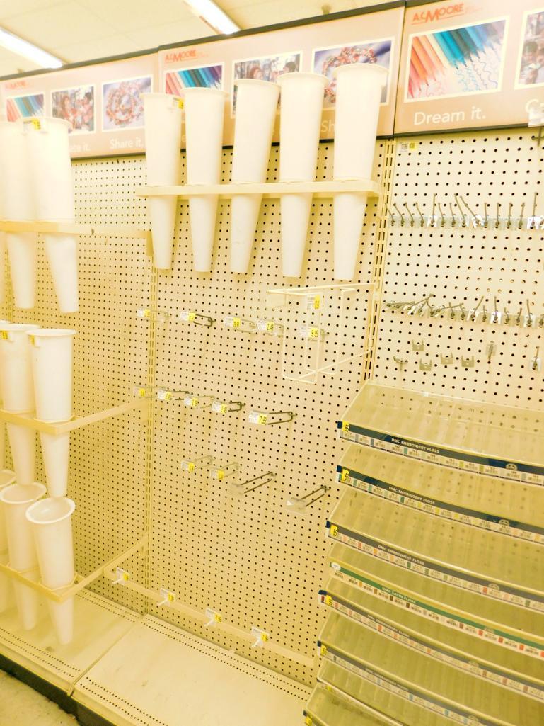 Gondola Shelving: Aisle Unit, 23'8" Long, 10 Bases, 17 Wire Displays, 67 Cones, 32 Shelves