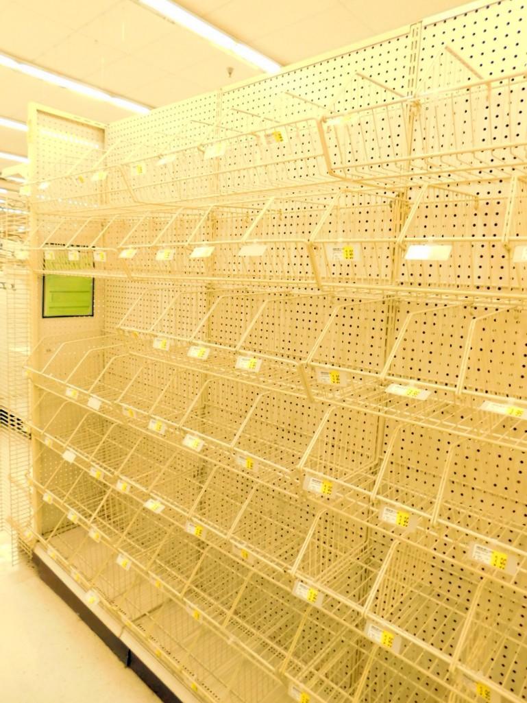 Gondola Shelving: Aisle Unit, 23'8" Long, 10 Bases, 135 Wire Displays, 4 Shelves