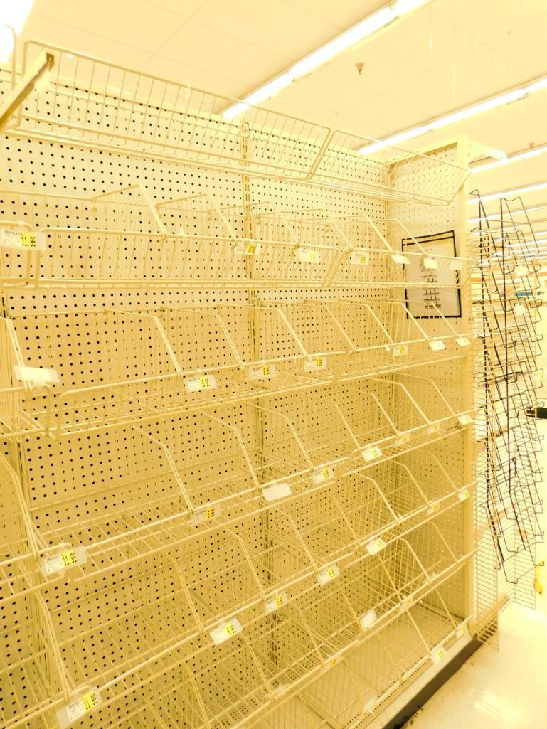 Gondola Shelving: Aisle Unit, 23'8" Long, 10 Bases, 104 Wire Displays, 32 Shelves