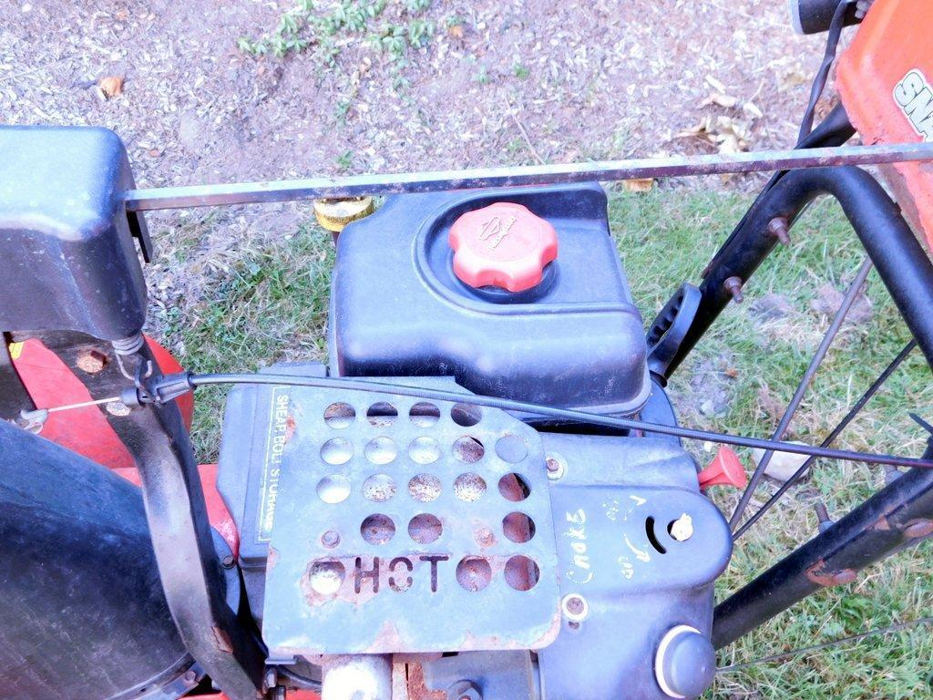 Snapper 9.5hp 28" Snow Thrower