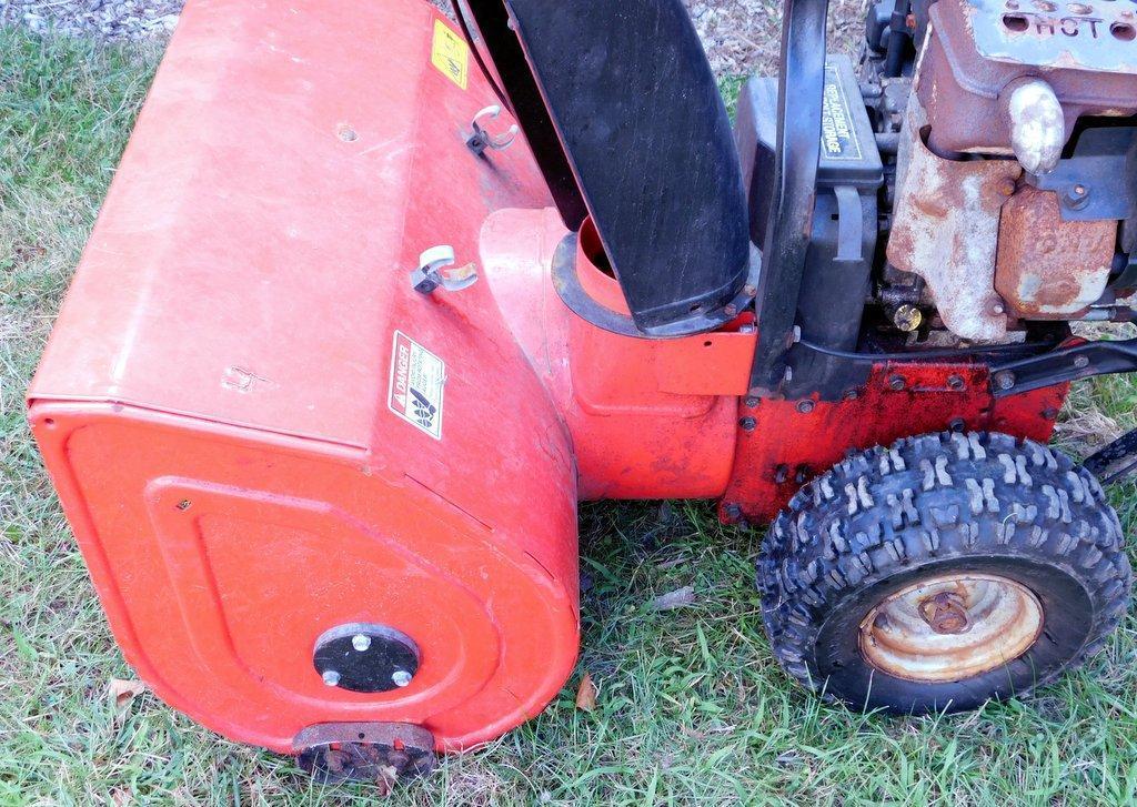 Snapper 9.5hp 28" Snow Thrower