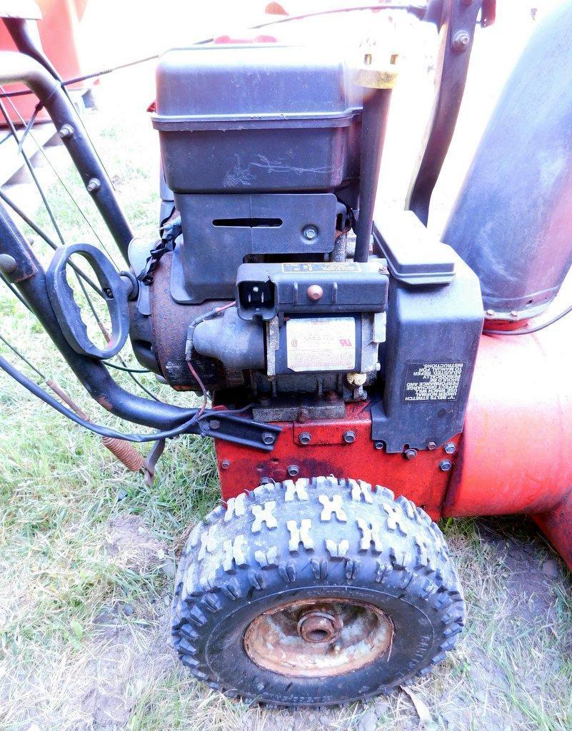 Snapper 9.5hp 28" Snow Thrower