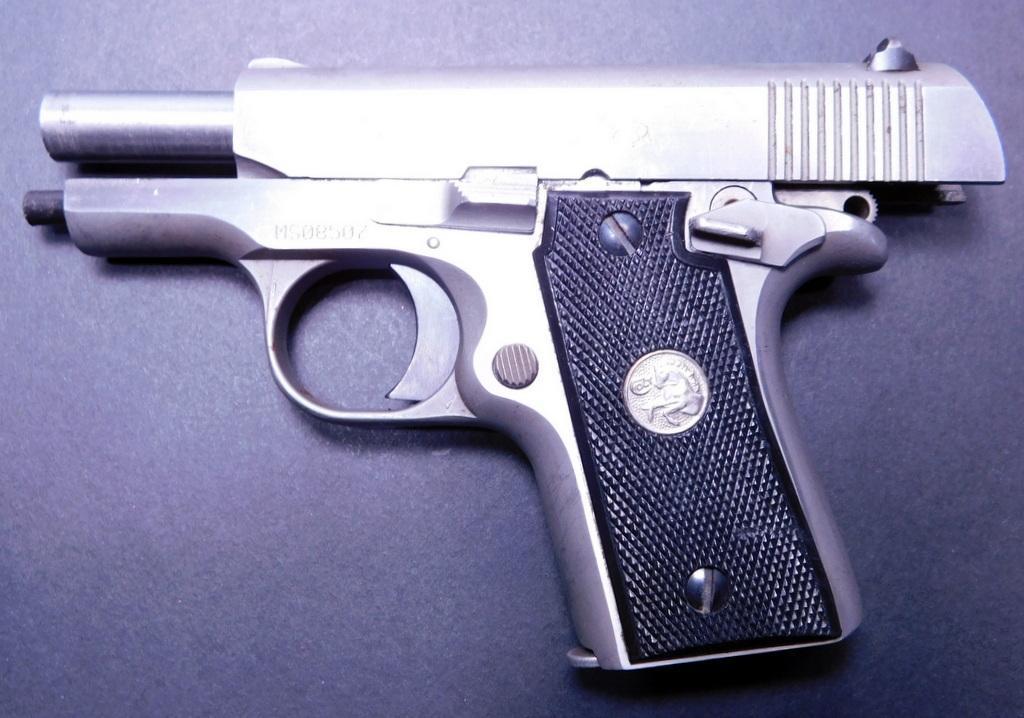 Colt Mark IV .380 Cal Semi-auto Pistol w/Case