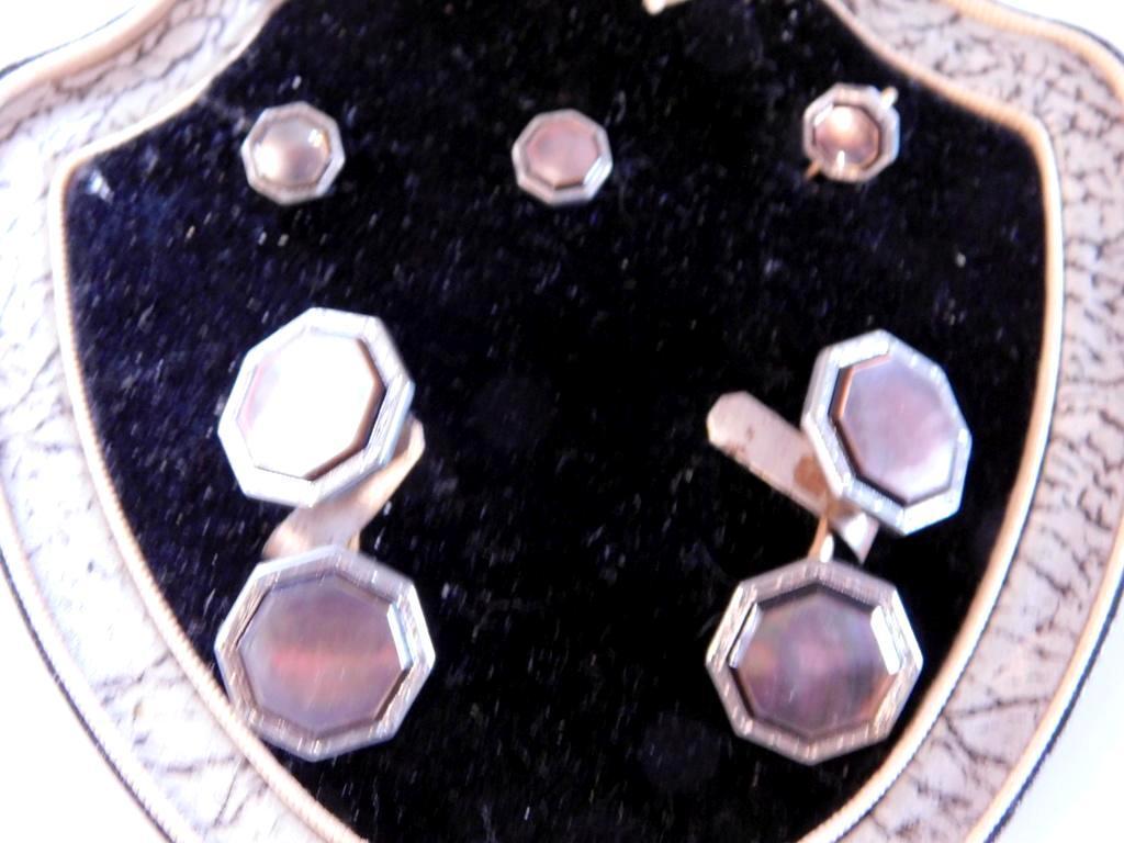 Krementz Mother of Pearl Art Deco Tuxedo Shirt Stud Set and Cufflinks, 5pcs w/Box