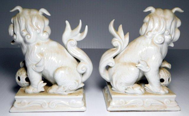 Pair of Vintage Fritz & Floyd Foo Dog Bookends, Fine Blanc Porcelain