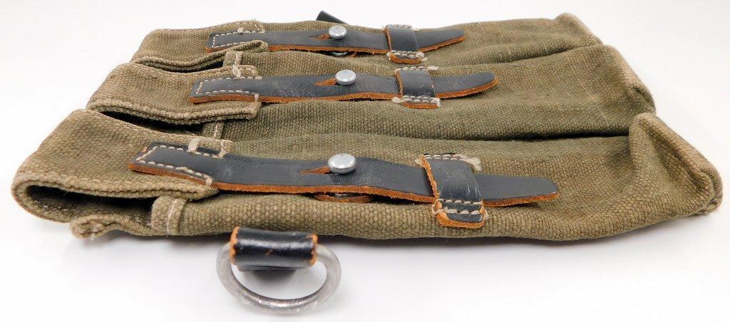 German WWII Smiser MP40 Machine Gun Clip Pouch