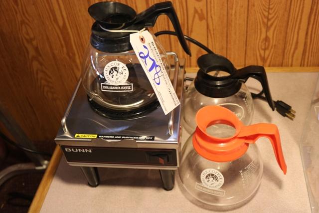 Bunn Satelite coffee warmer with 3 pots