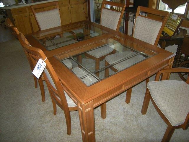 Glass Top Oak table with 6 chairs, leaves and pads