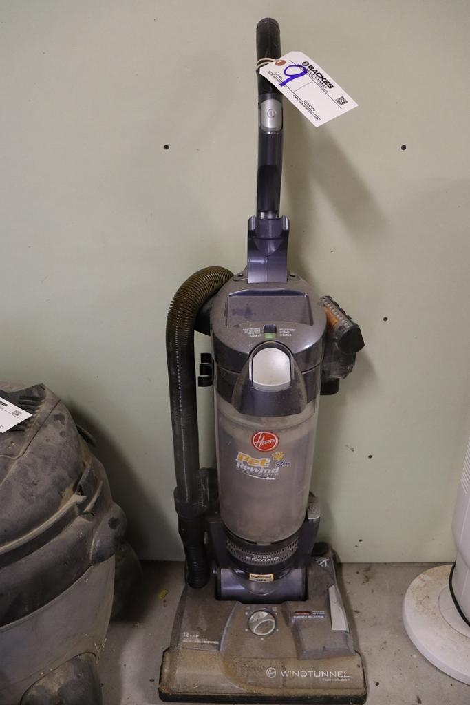 Hoover wind tunnel vacuum