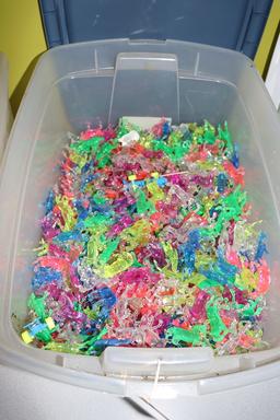 Tote to go - redemption plastic colored horse