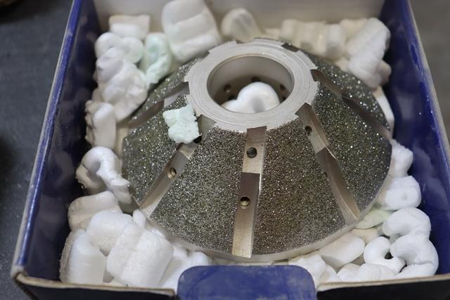 Diamort Boart Y30ELE shaping wheel