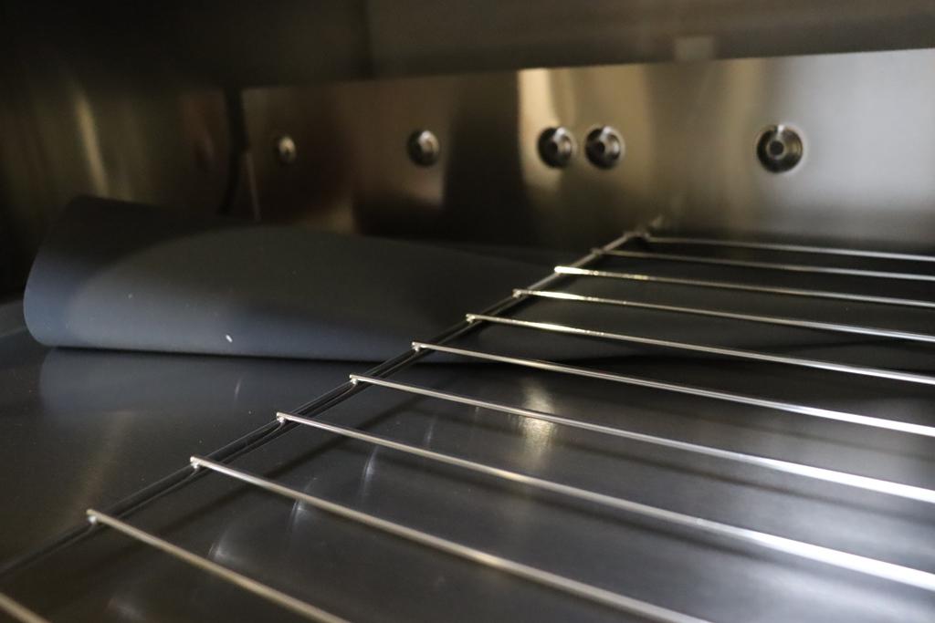 Miele built in  Cup warming drawer