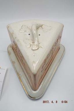 Cheese keeper w/ wedged shaped dome & base