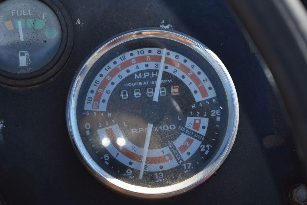 MF 230 OPEN 2WD STANDARD TRANS GAS 898HRS (WE DO NOT GUARANTEE HOURS)