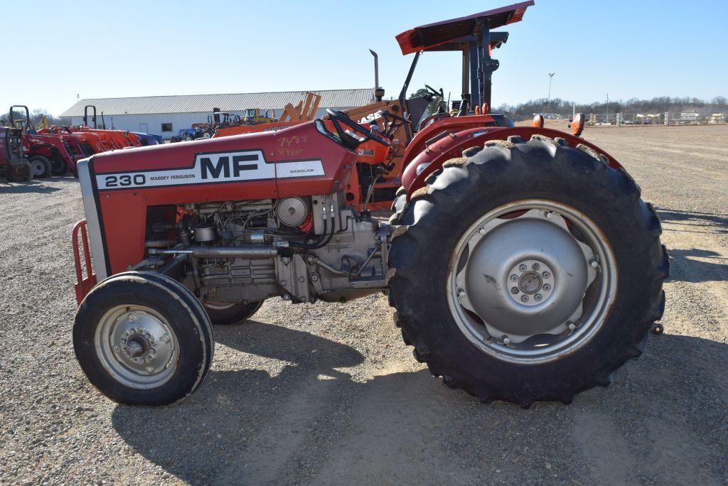 MF 230 OPEN 2WD STANDARD TRANS GAS 898HRS (WE DO NOT GUARANTEE HOURS)