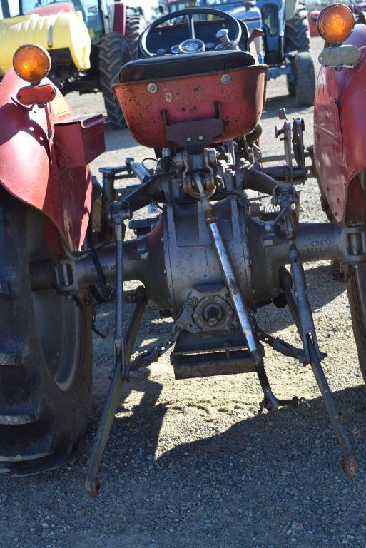 MF 230 OPEN 2WD STANDARD TRANS GAS 898HRS (WE DO NOT GUARANTEE HOURS)