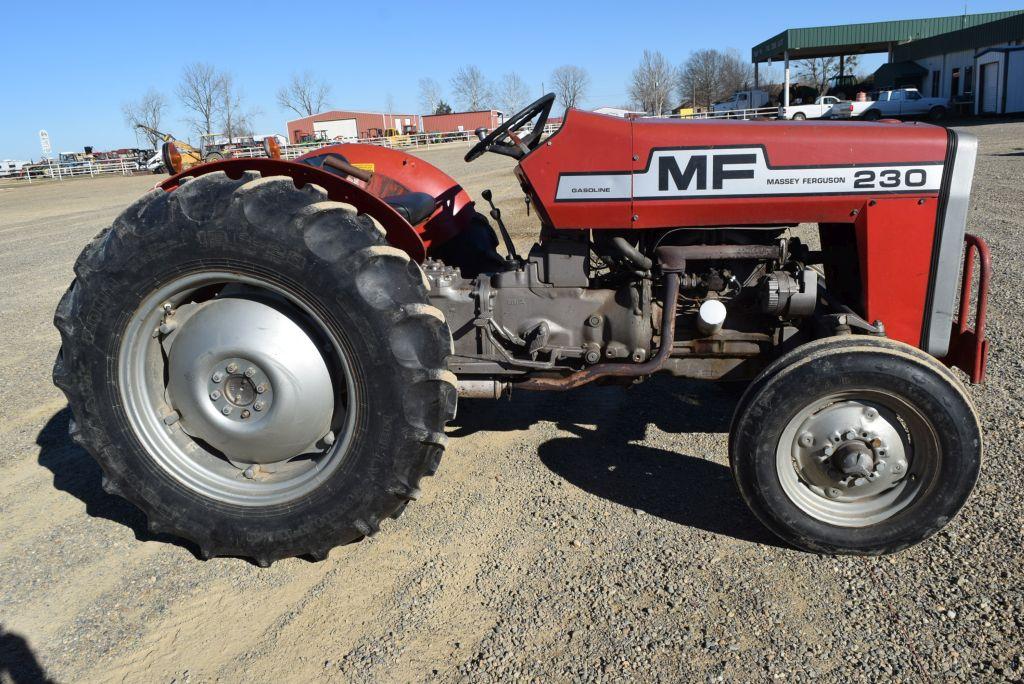 MF 230 OPEN 2WD STANDARD TRANS GAS 898HRS (WE DO NOT GUARANTEE HOURS)