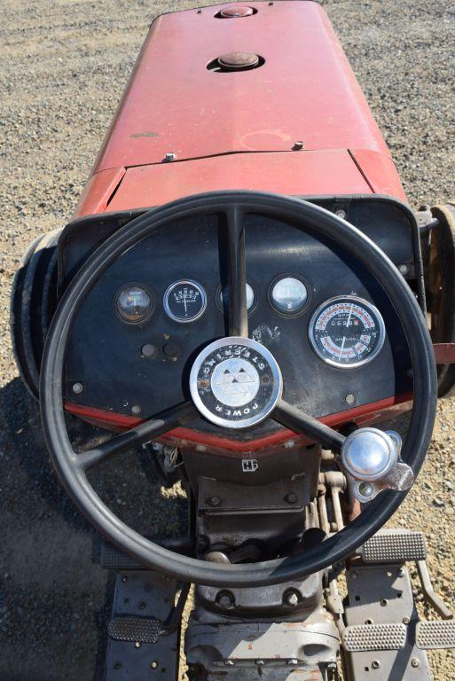 MF 230 OPEN 2WD STANDARD TRANS GAS 898HRS (WE DO NOT GUARANTEE HOURS)