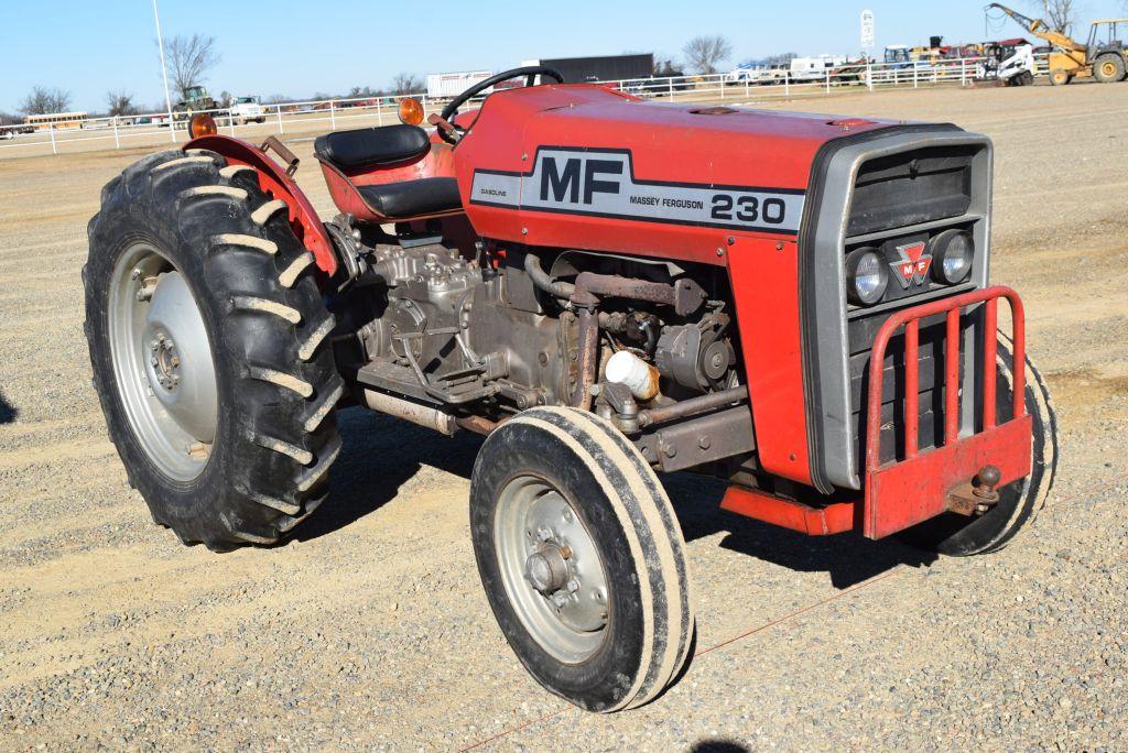 MF 230 OPEN 2WD STANDARD TRANS GAS 898HRS (WE DO NOT GUARANTEE HOURS)